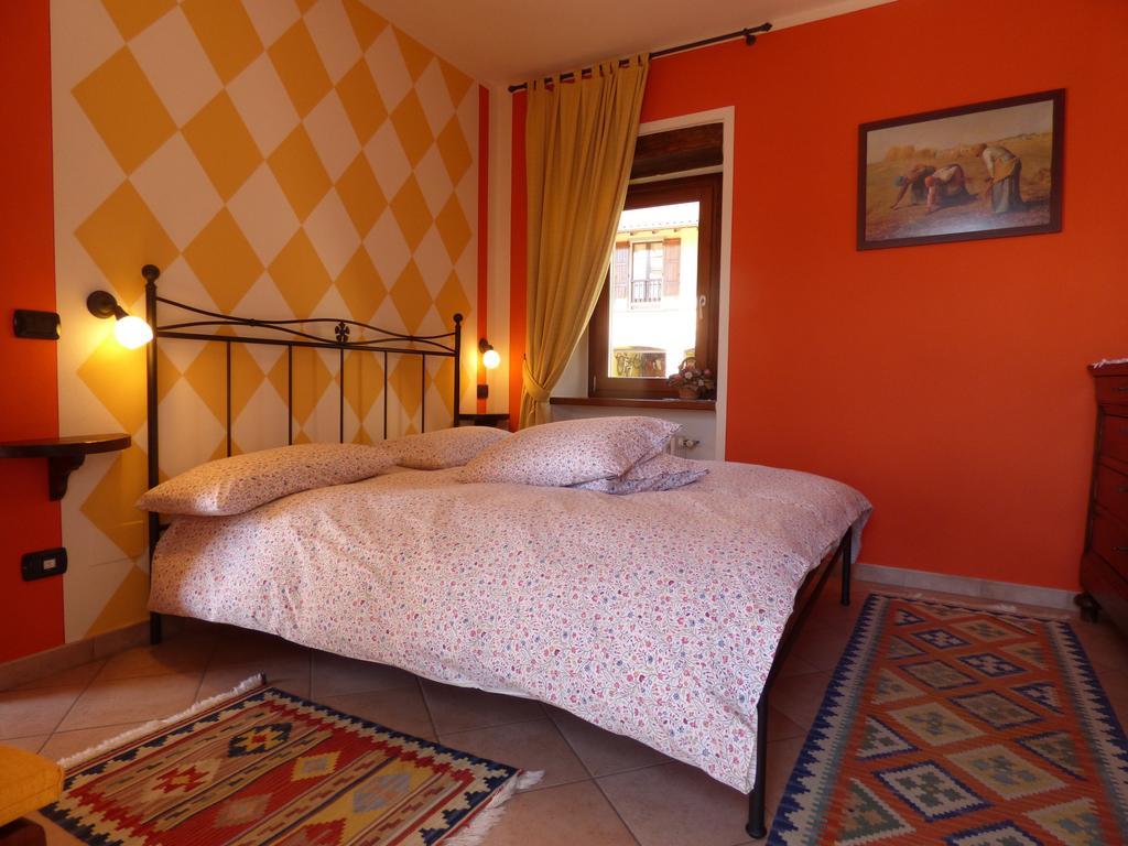 Casale Fe-Wo - Appartamenti Con Vista Lago กันเนโร ริเวียรา ห้อง รูปภาพ