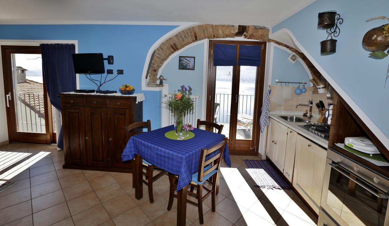 Casale Fe-Wo - Appartamenti Con Vista Lago กันเนโร ริเวียรา ภายนอก รูปภาพ