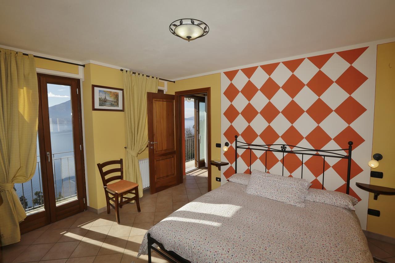 Casale Fe-Wo - Appartamenti Con Vista Lago กันเนโร ริเวียรา ภายนอก รูปภาพ
